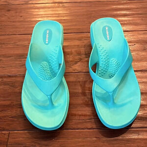Okabashi Women’s Sea Glass Wedge Flip Flop Sandals Size M/L (8-9)